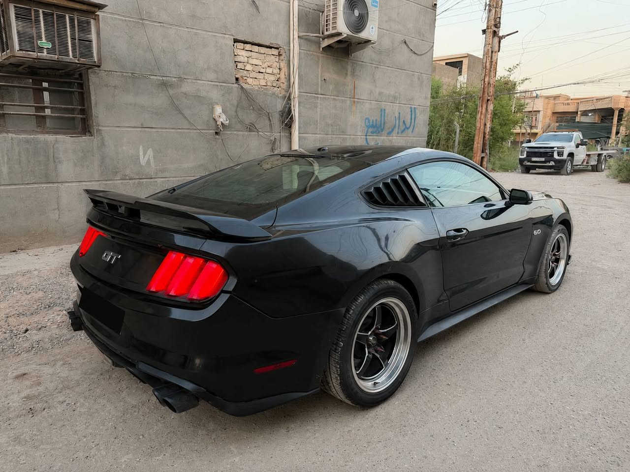 سلام عليكم بيع او مراوس  موستانك 2015
 ايكوبوست بريميوم 
فول مواصفات 
كشنات كهرباء
نقطة عمياء 
كشنات تدفئة و تبريد 
داخل 7 الوان 
كشنات جلد 
شاشة كبيرة 
تحكمات ستيرن 4 جهات 
رقم بغداد انكليزي
هزة و سنوية جدد 
وارد امريكي حادث امريكا جاملغ امامي و جاملغ خلفي 
وبالعراق صايرة بيها كم قطعه صبغ اقل من الحزام . جاهزة كير و مكينة و صدر و تبريد . 
عليها بدي كت جي تي 
ويل ويلد تو سايز 
شوته afe
عطاس تيربو 
سعرها 106
 و بيها مجال بسيط 
و ترهم مراوس حسب القناعة 
مكانها بغداد حي الجهاد
***********
*********** بغداد, العراق
