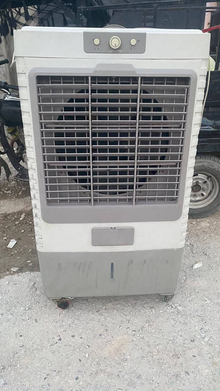 كونفير بشرط سعر 85وبيه مجال


**إذا كنت صاحب هذا الإعلان وتريد حذفه لأي سبب، رجاءا أرسل رسالة إلى الدعم الفني**