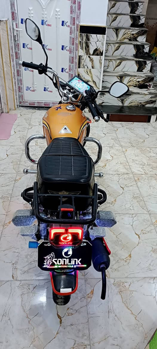 السلام عليكم 

دراجه سولنك موديل 2025 ماشي 4000 حقيقي محرك 200 جواكيج  اخو الجديد بعدها فول نضافه مال جناي سويجات2 بصمات2 منفيست موجود استفسار خاص او اتصال***********
