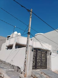 بوابة قاطع الأول • ٢٠٠م • طابو