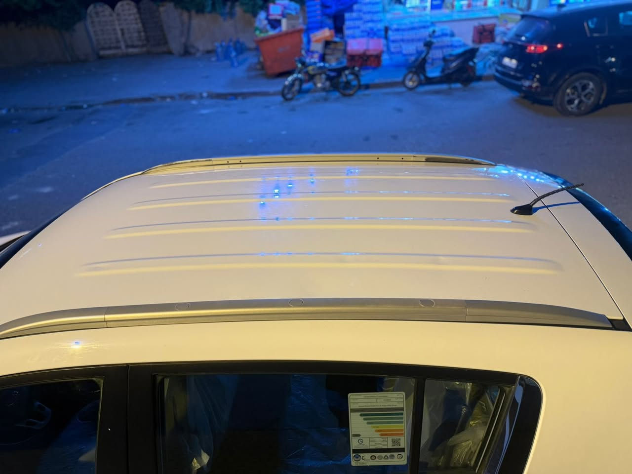 للبيع كيا سبورتج 2016 وارد خليجي
رقم بغداد مكينه 2000
ماشية 145 الف كيلو
مواصفات اعتياديه مكفولة من الصبغ والتبديل
بيها كم رصعة مال شارع وبيها شخط بالباب البصف السايق من جوه
مكينه كير مكفول
تحويل ثاني يوم 
السعر 165$ وبيها مجال بسيط حك الجية
مكاني بغداد / حي الجهاد
للاستفسار الاتصال على الرقم
***********
