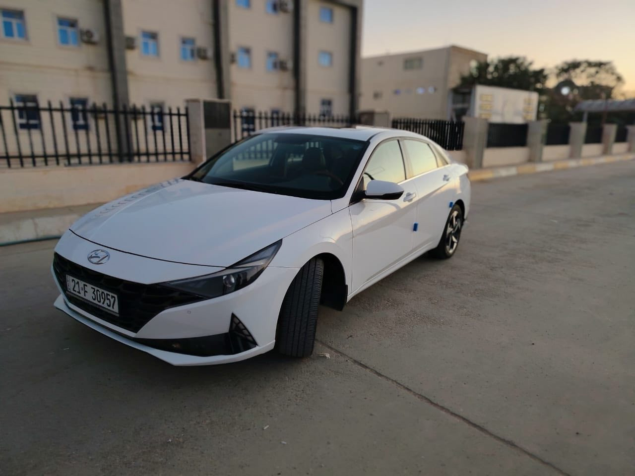 ألانتره موديل ٢٠٢١ خليجي مكفولهً كفاله عامه واحد عله واحد بصمه ماشيه ٦٠ ألف سياره جديده بمعنه الكلمه سونار موجود ويه صور سياره ستخدام شخصي ابسمي مكان بعقوبه السعر ١٤٨ تصال ***********
