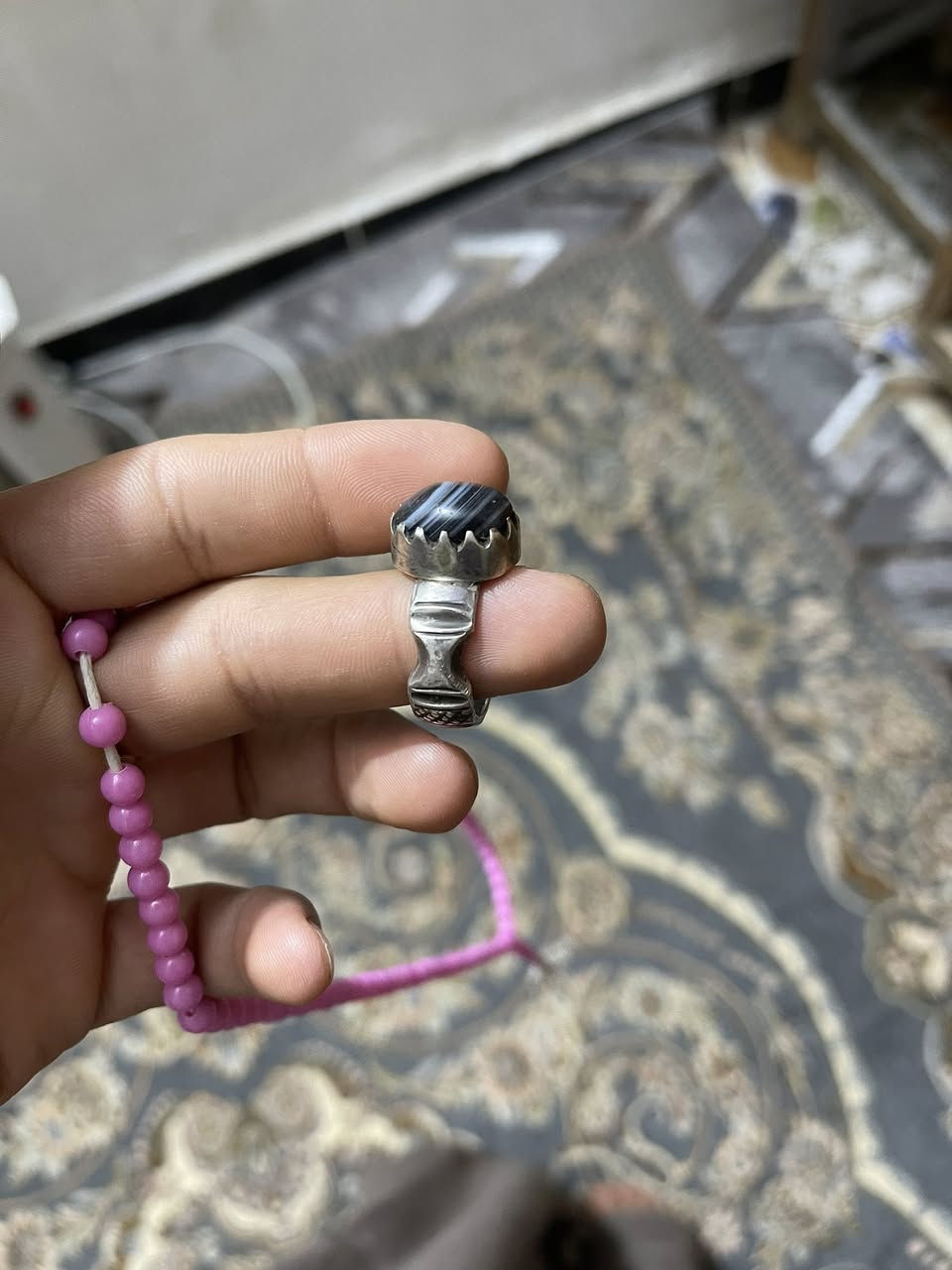 جزع يماني اسود سياغه ثقيله 
الكوت 
***********
