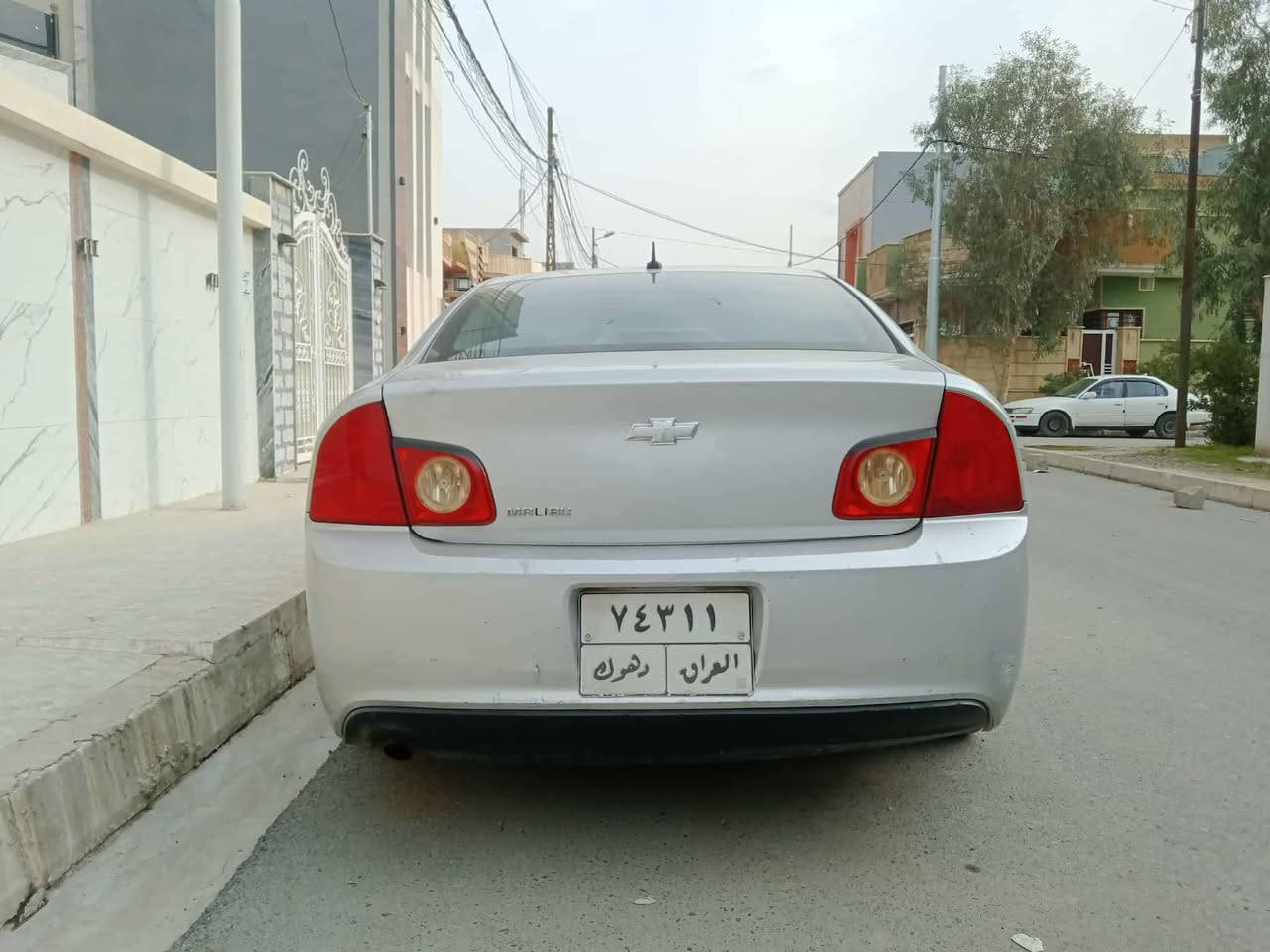 السلام عليكم..ماليبو امريكي موديل 2011 رقم دهوك شرط التحويل والوكاله.. سياره وضع شركه واحلى من الصور بيها صبغ بوند وجاملو حادثها من امريكا..السعر 68 العنوان موصل الايسر حي المزارع طريق دوميز مدخل جامع القادر..للاتصال على الرقم *********** يوجد واتساب بالرقم
