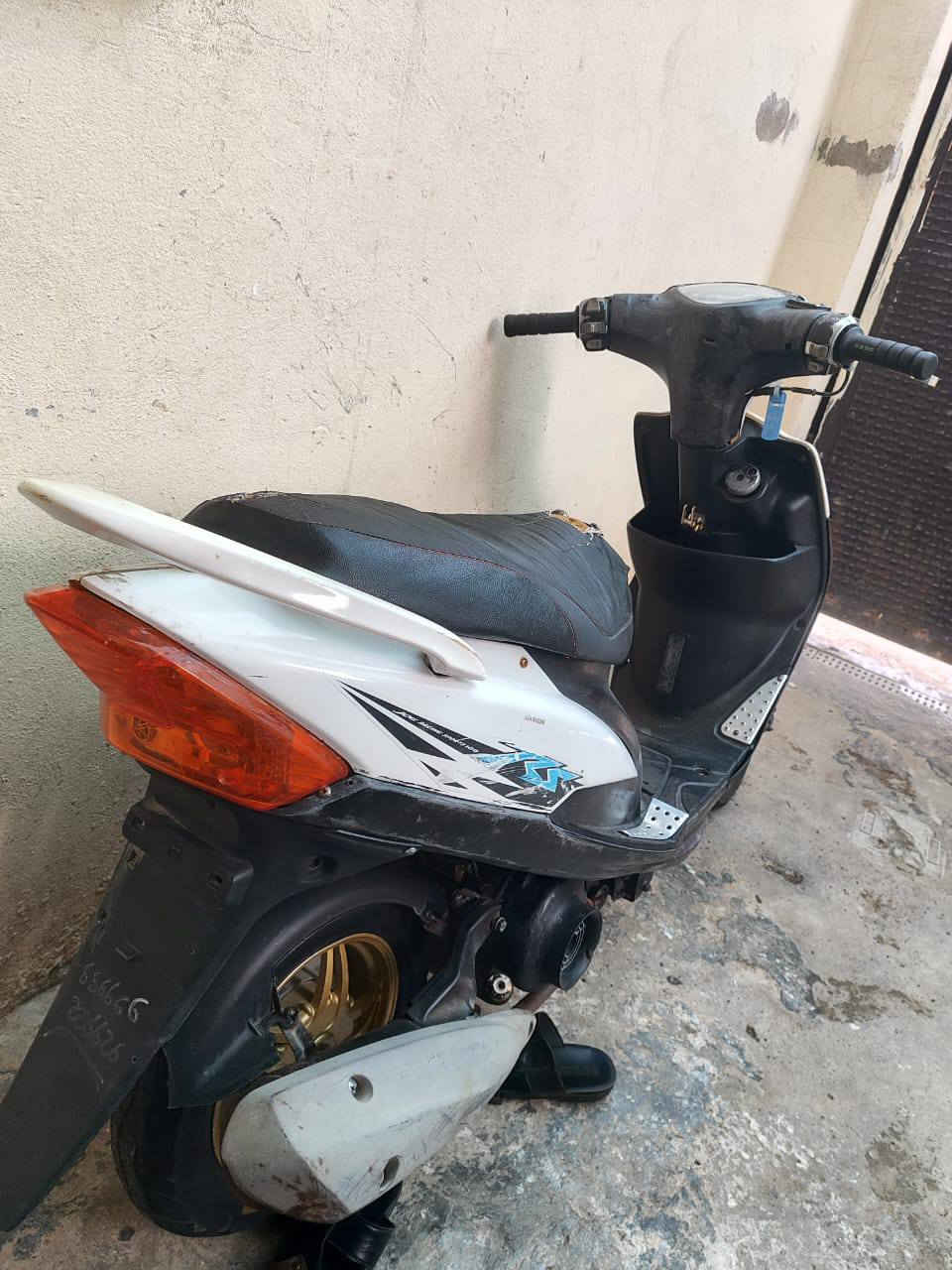 يالله سلام عليكم دراجه ماكس عدله مكينه ٤٩سلف جديد كهربايات كلها شغاله الدراجه خير من  شلعه معدل دبلات امامي رياضي دبل خلفي رياضي ستان صفح رياضي يدات رياضي نقصها بس ستان نص واقيه صلنصه مكاني  ديالى بعقوبه سعر ٥٢٥بيها مجال حك الجيه  مامتواجد بس على رقم المو شراي لايتصل ***********
