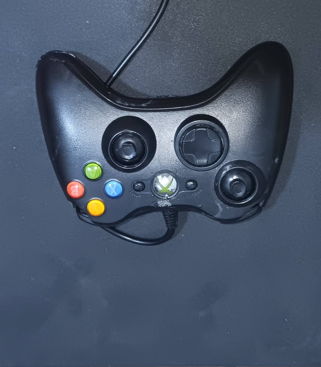 جهاز Xbox 360 سلم نضيف كلش مهكر كامل ملحقات 
هارد 320 كيكا بي 240 لعبه 
فقط اليدة متضرة بس شغالة 100 ٪ 
سعرة ب90 قفل


**إذا كنت صاحب هذا الإعلان وتريد حذفه لأي سبب، رجاءا أرسل رسالة إلى الدعم الفني**