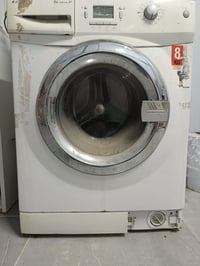 غساله اتوماتيك للبيع بحاله جيده سعرها 75 الف دينار للتواصل 07865900448