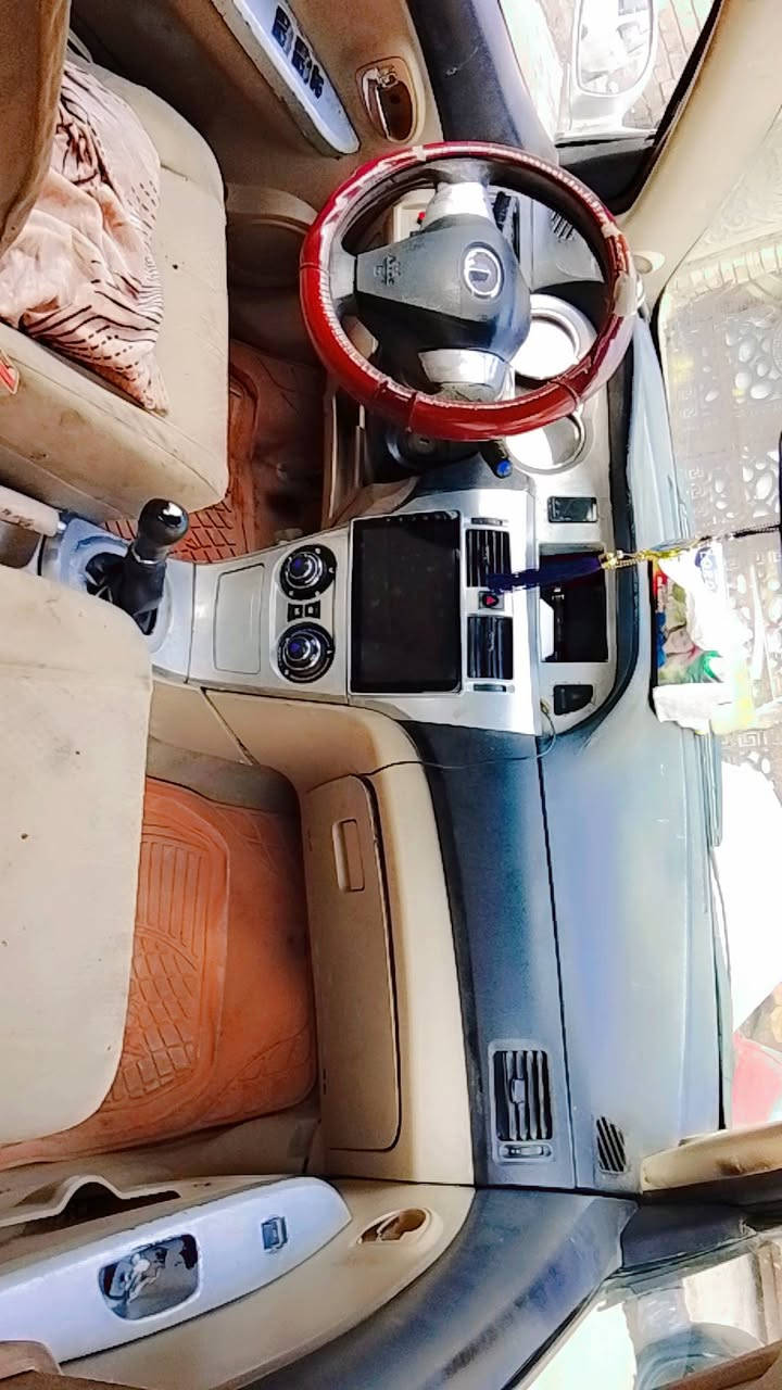 السلام عليكم قريت ويل للبيع موديل 2012 السعر 30 بها مجال رقم بغداد مكانه الامين/***********
