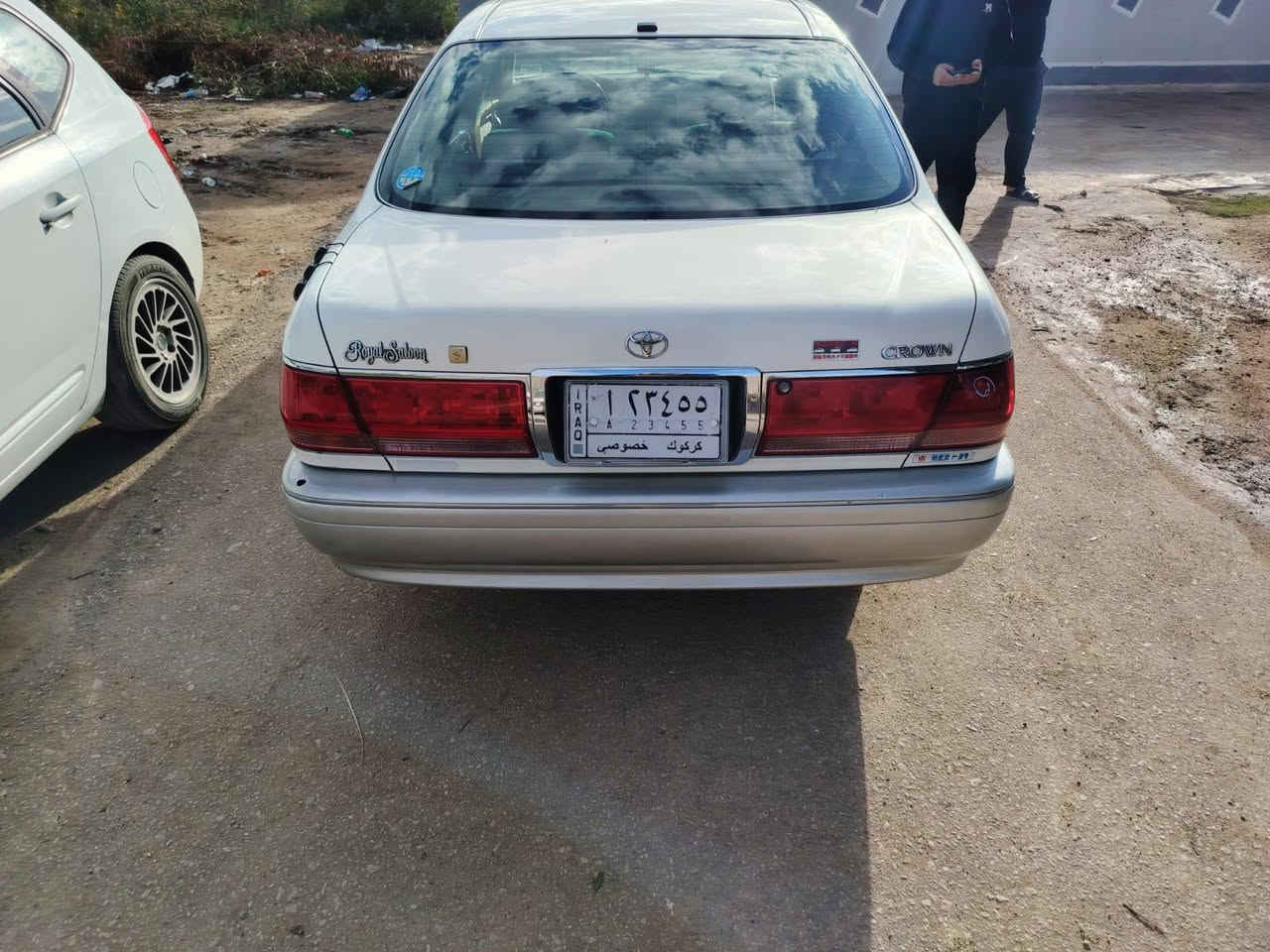 ملكة
ملكة 2003
للبيع ديفور الجبير السيارة محجل خضراوي سيارة جديدة 
3دكم كرستال اصل
احلا من الصورة مكان السيارة نجف عباسية  
السعر117 وبيها مجال
***********
