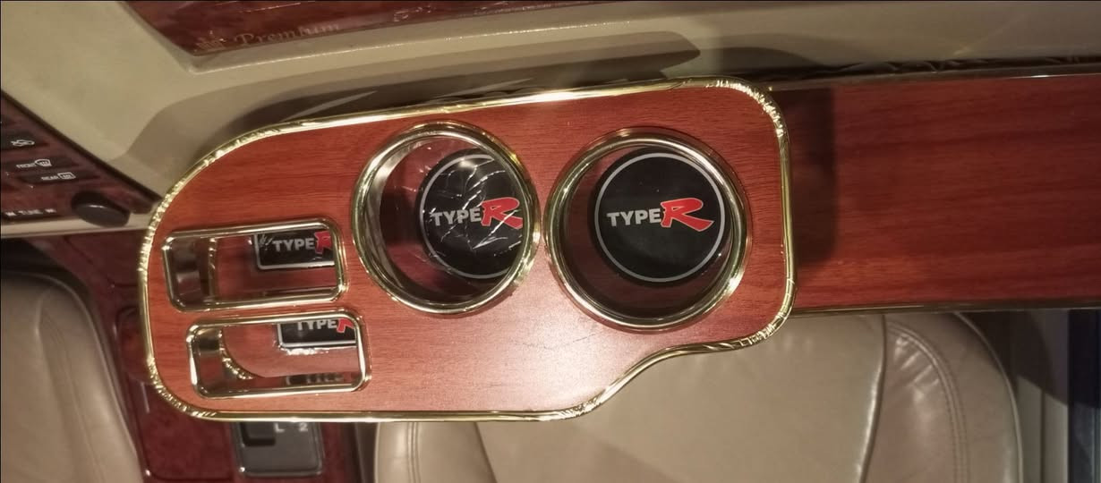 ميز طعام اصلي ياباني تفصيخ حاويه صاج اصلي جديد سعره 65 الف مكاني بصره مامتوفر ع الماسنجر
للاستفسار***********
