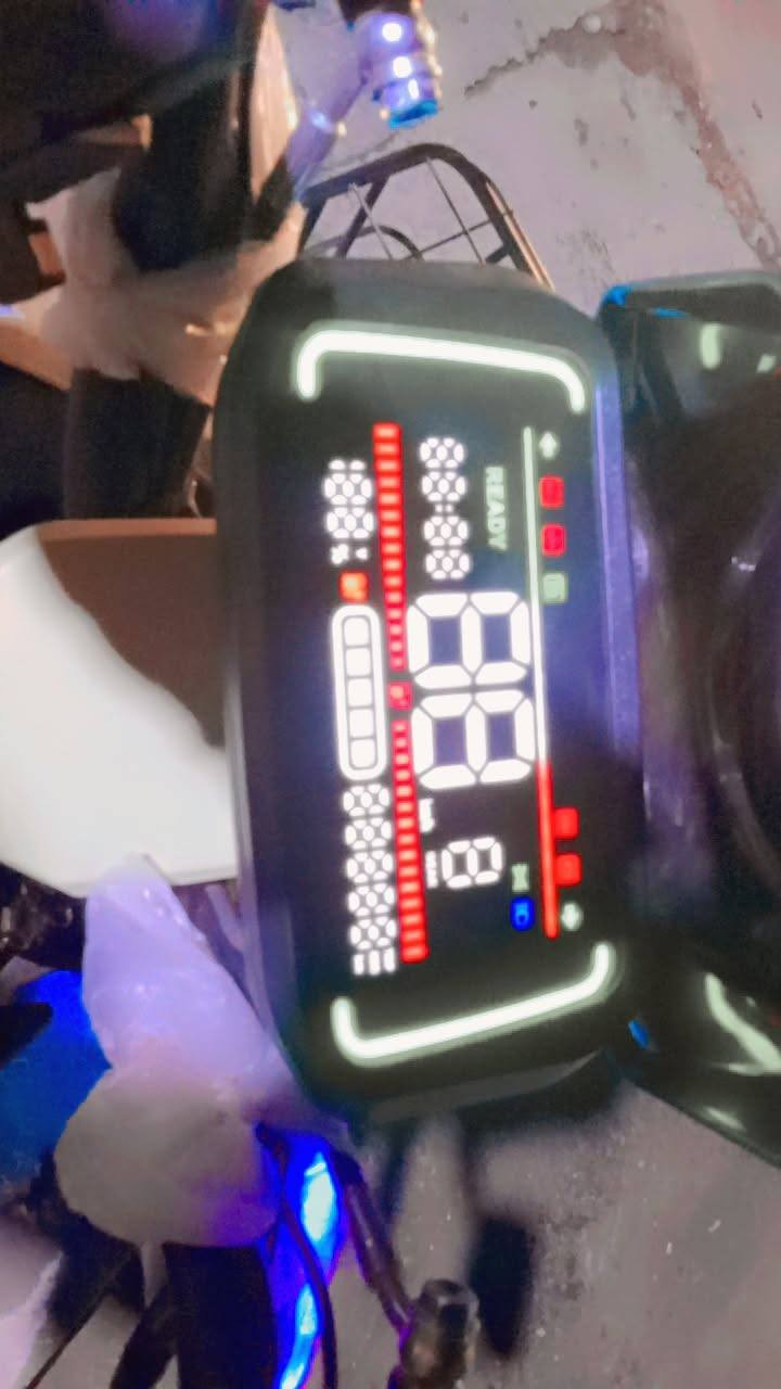 سلام عليكم R9ماكس HIS
للبيع الدراجة مكفولة اي ضربة مابيها 

صار شهر من اخذتها مواصفاتها كلش حلوة 

دبل إشارة لايتات تلاثة عالي ناصي أربع دبلات خلفية وبيها مثبت سرعة وبيها سماعة بلوتوث 

و USP للشحن 

الدراجة نضيفة كلش 

اخذتها ب940 صار شهر 

اريدها ب750وبيها مجال 

***********

واتس اب 

واتصال

مكاني البلديات
