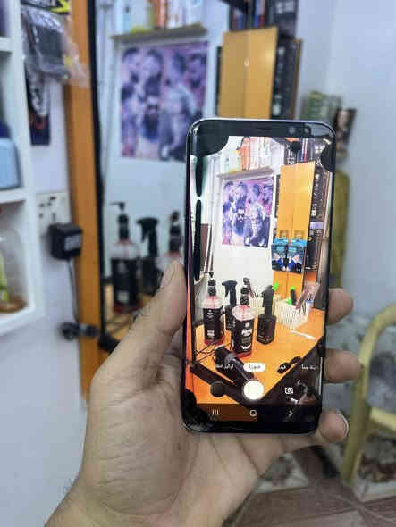 Samsung Galaxy S8
بهذا الشكل جهاز كلشي بيه شغال
ذاكرة 64 + بصمه وجه + بصمه اصبع + كامره تخبل + صوت واضح كلش
سعر ( 40 ) وبيه مجال
***********
