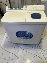 غساله للبيع كلش نضيفهً ومناسبه للاستفسار 07713212704