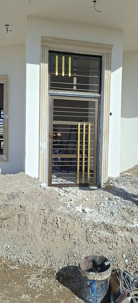 حداده عامه بيبان وشبابيك العنوان بغداد 

***********
