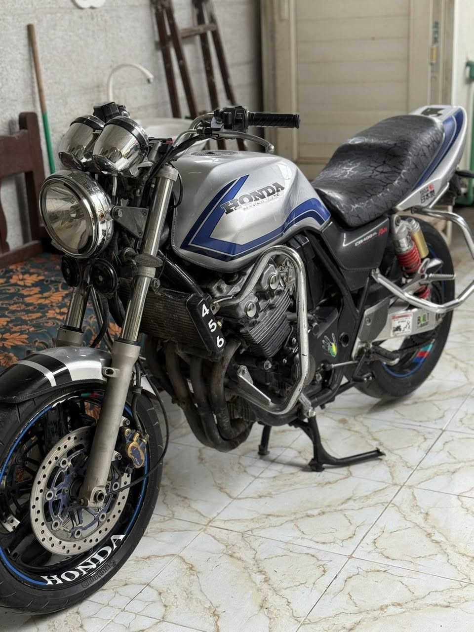 سلام عليكم دراجه سيبي فور 400
جيل ثاني هايبر مكينه كفاله أوراق كامله سعر خاص مكاني صلاح الدين قضاء بلد
***********
