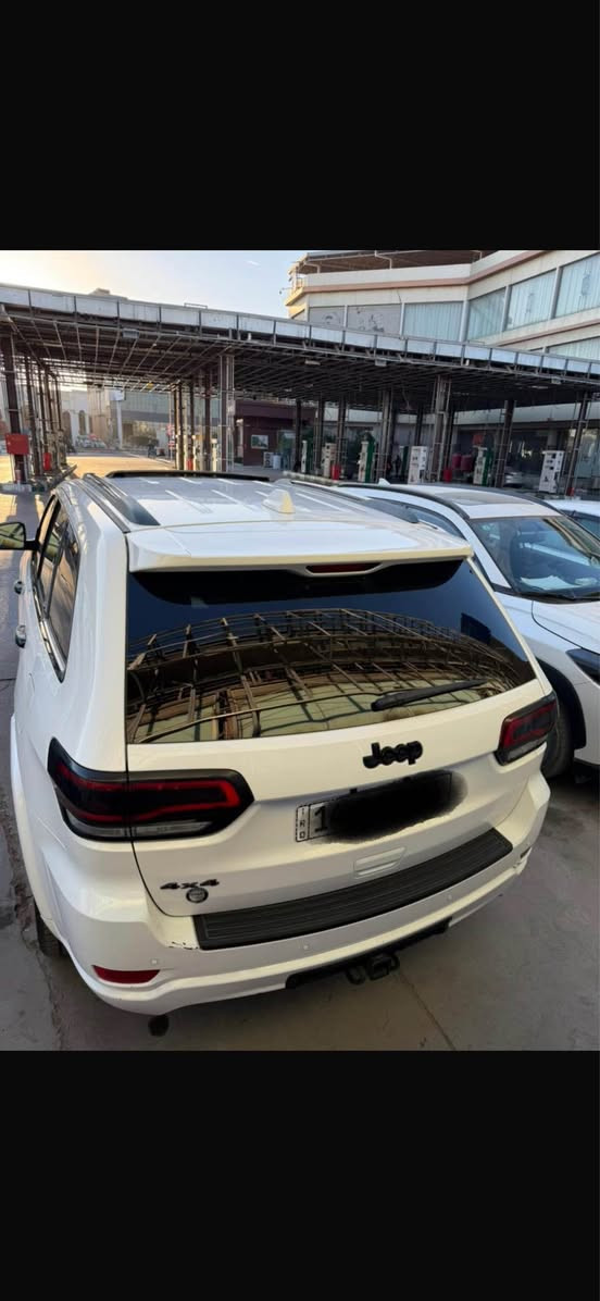 سلام عليكم جيب بلاك توب 2019 رقم بصرة بسمي السيارة جاهزة من كلشي فول مواصفات وارد كندي داخلة كفالة نضربت عندي بلباب الخلف السائق صار بيه بارد شبرين فقط ولباقي كفاله مبدل بيها مكينه 2023 جديدة كارتون السعر 255 مكاني بصرة ابو الخصيب رقمي *********** . البصرة, العراق
