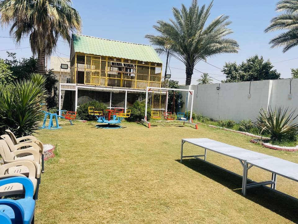 #مزرعة_جوهرة_بلد
العنوان : بلد 

المزرعة متكونة  من غرفتين وصالة و مجمع صحيات ومطبخ كبير وحوض كبير وحوض صغير وحديقة كبيرة .

المزرعة تحتوي  ايضاً على حديقة حيوانات  ، خيل ، بط ، نعامه ، ابقار ، ماعز ، ماعز افغاني ، غزلان  ، طيور ، دجاج ،قبچ ، طاووس ، لاما ، قطط ) .

المزرعة موثقة بتطبيق اجرلي يمكنك التأكد منها من خلال رابط اجرلي الذي يحتوي على الاسعار والصور والتفاصيل 

https://ajirly.com/user/farm/398

او من خلال رقم الهاتف : ***********

***********
