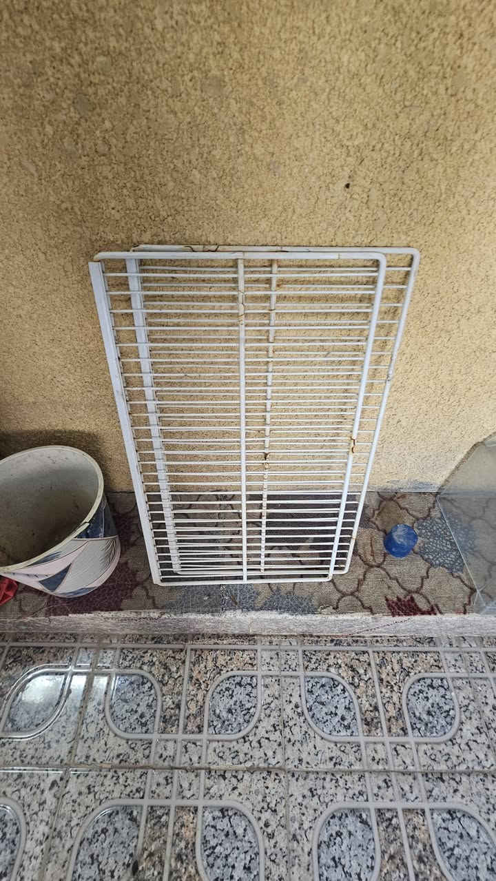 السلام عليكم...
الثلاجة على 150 17 قدم
الغسالة هيتاشي 8 كيلو جديدة ممستخدمة فقط مره وحده ب55 قفل
مكاني طويريج حي الجمعية 
***********
