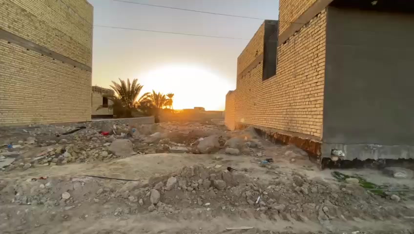 قطعة ٢٥٠ متر في السكك

قطعة ارض مساحة 250 متر طابو اسهم
واجهة12 ونزل٢١ 

المكان
السايدين الي مقابل صيدلية درر نهاية السايدين 

السعر١٨ مليون
وبيهة مجال للشراي

***********‏
