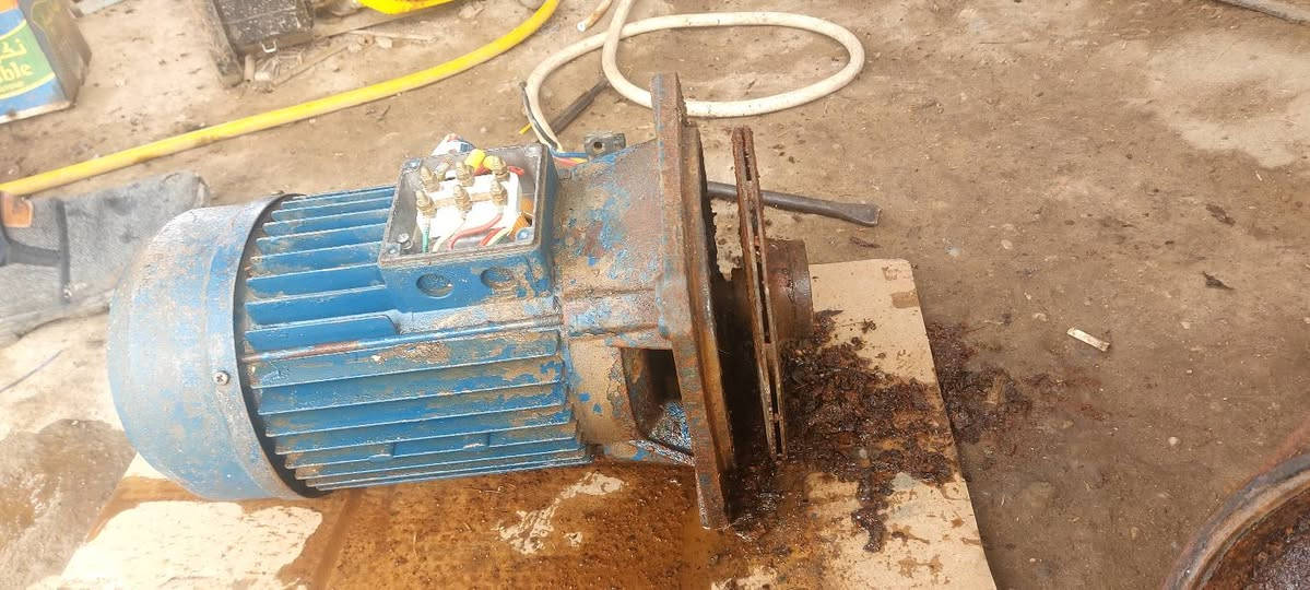 ادوات محطات مستخدمه ايطاليه صينيه شرط الشغل  
هاتف ***********
