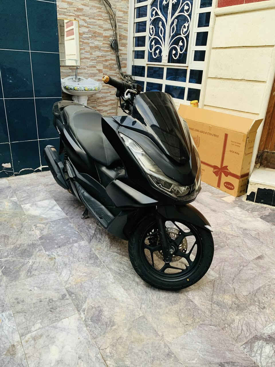 السلام عليكم PCX
الـجـيـل الـرابـع كوري 

كفااالة عامة

ABS

يدات هيتر 

جهاز انذار سرقة 

ماشية 16 

دراجة نازلة من شارع الضلال 

السعر 16

مكاني بغداد طالبية

***********

