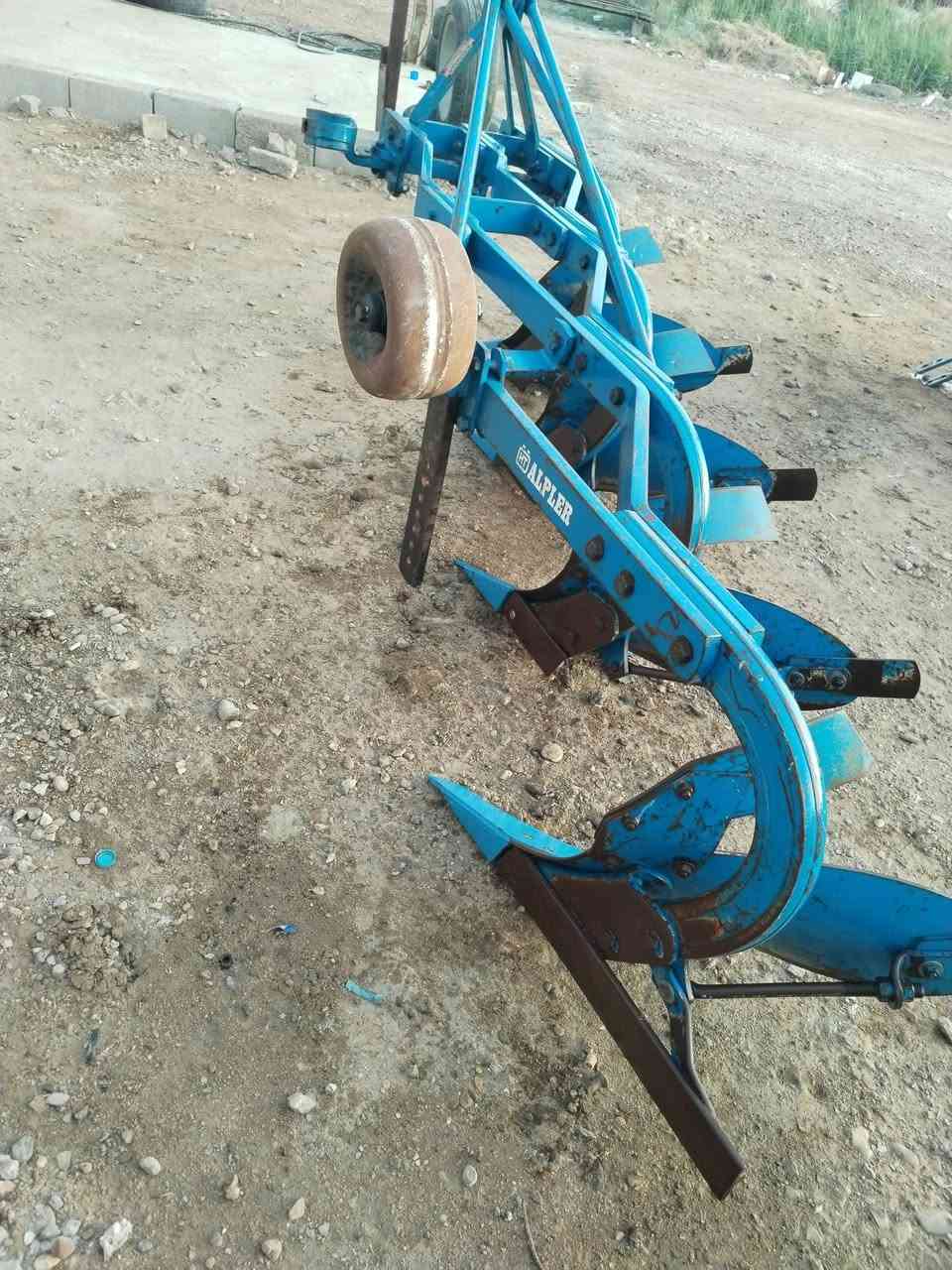 للبيع فدان تركي البير حجم  ١٢  رباعي العنوان واسط النعمانيه 
***********
***********
