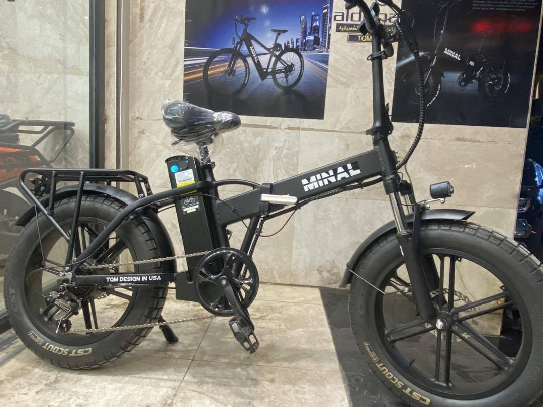 � بايسكل شحن أصلي من شركة MINAL – موديل FTC200 Plus 🚲

📌 الماركة: MINAL (مينال)
📌 الموديل: FTC200 Plus – الأكثر مبيعاً

⚡ المحرك: 1000 واط – أداء عملي وقوي
🔋 البطارية: ليثيوم قابلة للإزالة
🔋 الفولت: 48V
🔋 السعة: 15 أمبير
🚀 السرعة: تصل إلى 50 كم/س
📏 المسافة: تصل إلى 60 كم بالشحنة

🧳 قابل للطي – سهل النقل ويصير بأي حقيبة سيارة
🛠️ تصميم عملي مناسب للشحن والاستخدام اليومي

🛡️ ضمان سنة كاملة

✔️ خيار مثالي للتوصيل والشغل اليومي
✔️ اقتصادي ومجرب بالسوق
✔️ مبيعاته عالية بسبب الاعتمادية والسعر المناسب

💰 السعر  1,490,000

📦 توصيل متوفر لجميع مناطق العراق 🇮🇶

📍 فروعنا:
▪️ بغداد – باب الشرقي – مجمع النجاح
▪️ زيونة – شارع الربيعي

📞 للاستفسار:
***********
***********
📦 جملة: ***********

🚲 MINAL FTC200 Plus – عملي، اقتصادي، والأكثر طلباً
