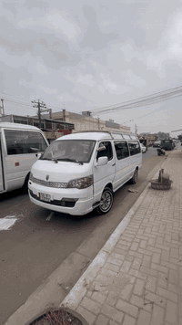 السلام عليكم جنبي 2014اج وان للبيع السياره حلوه نضيفه بسها ضربه بل جنطه والاصفاح بيها باردات قليل السعر ٨٣تحويل ثاني يوم مكاني بغداد ***********
