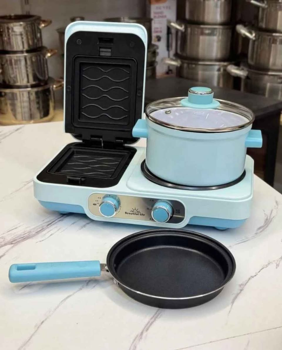 طباخ إفطار كهربائي متعدد الوظائف 3×1 – طبخ، شوي، تبخير
تحضير وجبات الإفطار اليومية بسهولة وفي جهاز واحد
تصميم 3×1 يجمع بين: قدر طبخ + صاج شوي + تبخير
قدرة كهربائية قوية 1500 واط لسرعة التسخين
يعمل على 220V – 50Hz
تحكم مزدوج بمقابض منفصلة لكل وظيفة
قدر داخلي بطلاء غير لاصق سهل التنظيف

غطاء زجاجي شفاف مقاوم للحرارة لمراقبة الطهي

قاعدة تبخير مخصصة مع فتحات توزيع بخار متساوية
نظام أمان وفصل تلقائي عند إيقاف التشغيل
- الطول: 36 سم
- العرض: 22 سم
- الارتفاع: 12 سم
طول السلك: 100 سم
محتويات الصندوق
قاعدة الطباخ الكهربائية
قدر طبخ مع مقابض
غطاء زجاجي
صاج شوي
سلة تبخير
للحجز والاستفسار مراسلة الصفحه تتوفر خدمة توصيل سامراء, صلاح الدين


**إذا كنت صاحب هذا الإعلان وتريد حذفه لأي سبب، رجاءا أرسل رسالة إلى الدعم الفني**