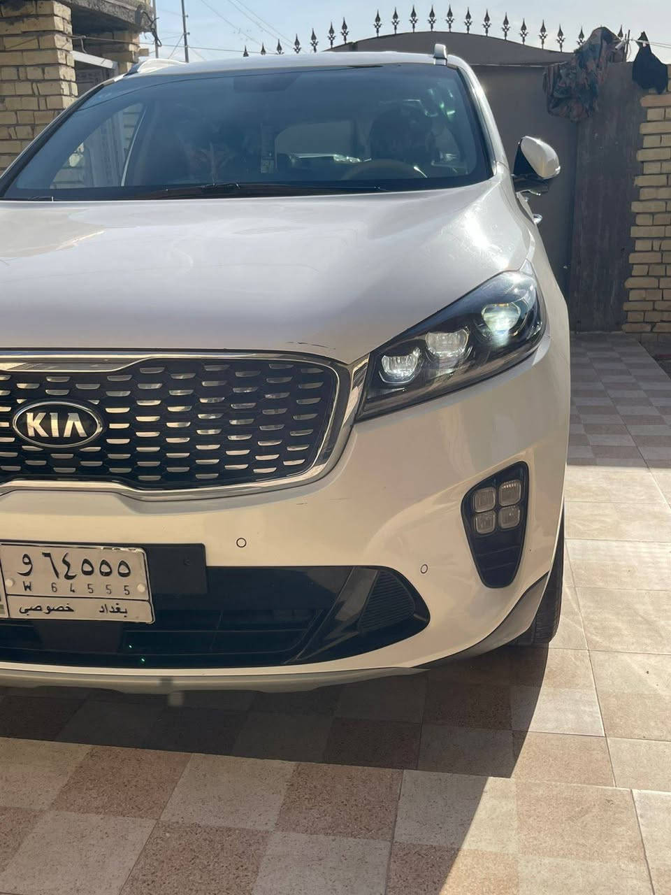 السلام عليكم كيا سارنتو لبيع موديل 18 فول موصفات عده الفتحه  السياره خليجيه مبدل بيه بس بنيد السعر 230
***********بي وتساب
***********
