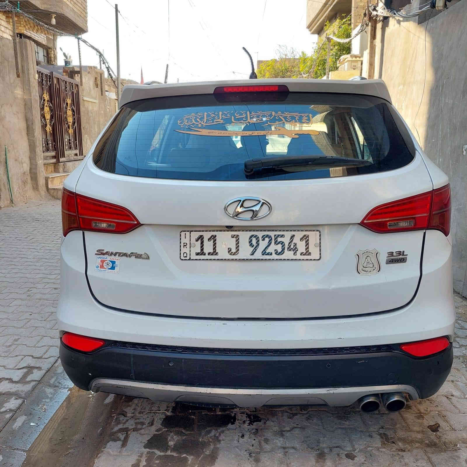 السلام عليكم سنتافيا موديل 2013 خليجي بغداد رقم دولي باسمي ثاني يوم تحويل فول مواصفات بانوراما بصمه كشنات جلد مكينه 6 سلندر 3300 تبريد 3 قطع 7 راكب نظام تقليل الوقود حساسات خلفيه كاميرا 3 أنظمة للقياده مانع تزحلق ونظام صعود المرتفعات 4 ويل دفع رباعي مكان السيارة بغداد السعر 155$ وبيها مجال بسيط 
***********
***********
