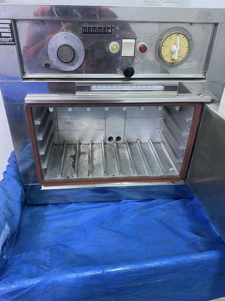 السلام عليكم جهاز تعقيم
استعمال قليل للبيع السعر 200 الف


**إذا كنت صاحب هذا الإعلان وتريد حذفه لأي سبب، رجاءا أرسل رسالة إلى الدعم الفني**