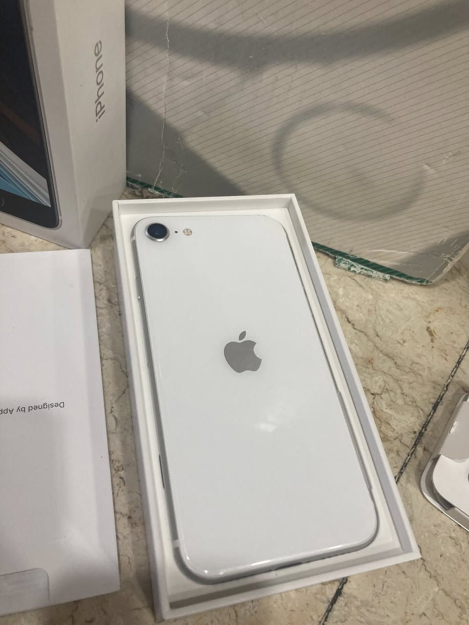 iPhone SE 
الجيل الثاني 
كارتون مطابق 
البطاريه 80
ذاكره 64
السعر 190الف
فطر صغير يم البصمه مماثر
للحجز خاص


**إذا كنت صاحب هذا الإعلان وتريد حذفه لأي سبب، رجاءا أرسل رسالة إلى الدعم الفني**