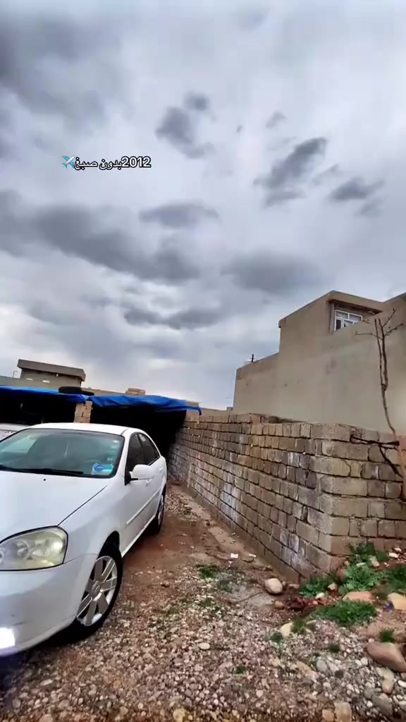 بو فروتن 2012.  بي سبوغ بي دعم. رقه م و سنه وي جديد رقه م هه وليره  سياره كه له دعا مي بو دعامي به شه رت ته قه و رقه به شه رت ته بريد سه سويج گير عاديه گيرو مكينه و اكسل  به شه رت  جوار جوام كاره باي قفل مه ركه زي  سياره كه بي مصروفه روبع مصروف تيدانيه جوار تايه ي جديد سياره زور جوانه موشته ري تيله فون بكه ***********سعر 85$مجال گورينه وه اكه به تكسي…
