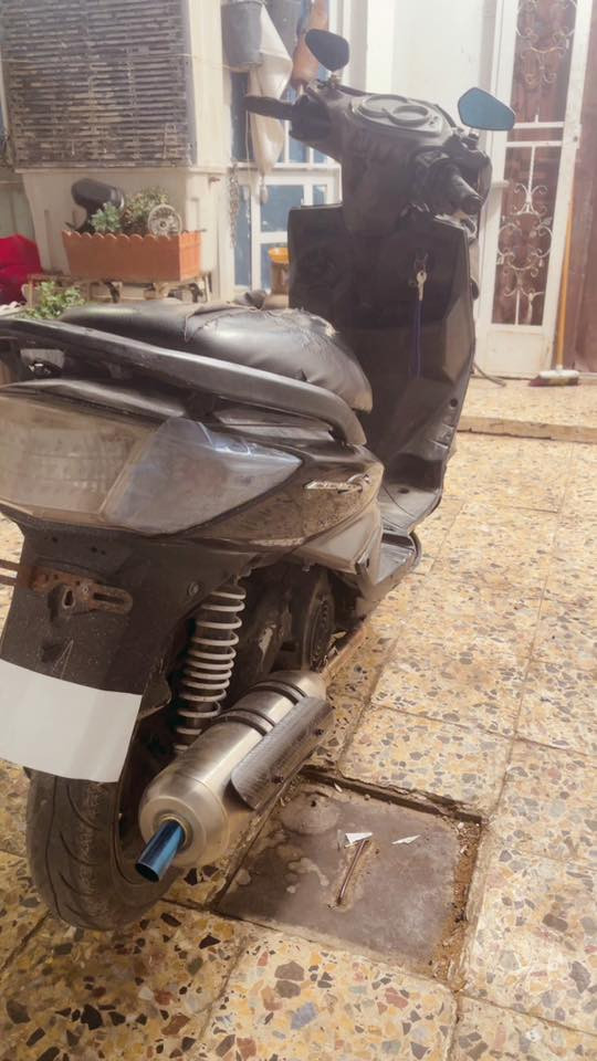 دراجه سكنس فحل. كوري دراجه ابيع كوم حديد تشتغل ابيع كوم حديد.     بيه صالنصه بلاديه.  حالين. مو   رياضيه. السعر 325 وبيه مجال.    اكرر ابيع كوم حديد تشتغل مكينه خرسه.    ***********
