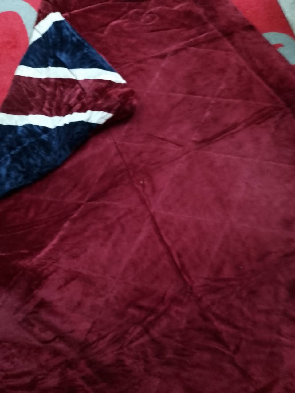 بنات عليكم هذا شهر رمضان اشتور مني جمعتلي 150وشتريت بيهن بالة لحف تخبل هذا اول مشروع زغير الي الله يفتحها بوجهكم نشاء الله 🤲


**إذا كنت صاحب هذا الإعلان وتريد حذفه لأي سبب، رجاءا أرسل رسالة إلى الدعم الفني**