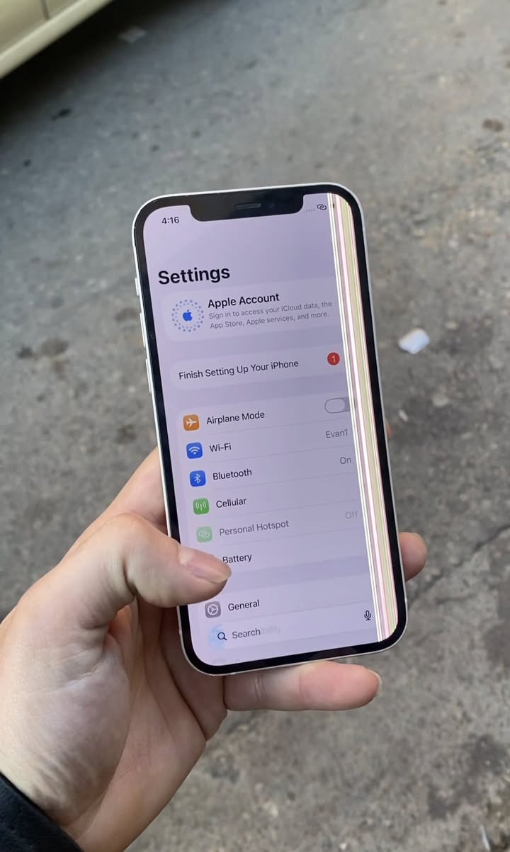 Iphone 12  128gb  
پاتري88 ✅
نه كراوه ته وه هيجي نه گوراوه 
فه يس و هه مو گياني ئيشه كات    
 نرخي قفل ته نها  185هه زار   تكايه معامه له ى نيه  له سليمانيم 
*********** viber whts up
***********

