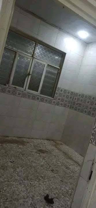 دار لليجار منطقة 57 مساحة 100 مترمربع
بي اربع غرف نوم وستقبال كبير صالات عددثنين صحيات عدد ثنين داخليات وصحيات خارجيه 
اجاره 350 قفل للاستفسار
ل
@إشارة


**إذا كنت صاحب هذا الإعلان وتريد حذفه لأي سبب، رجاءا أرسل رسالة إلى الدعم الفني**