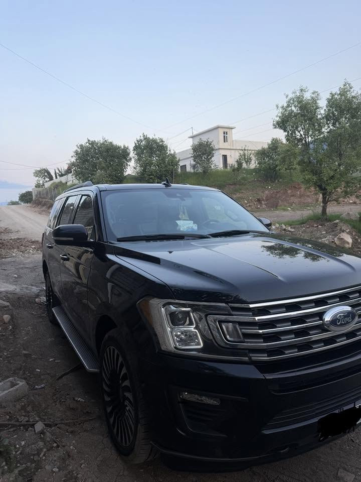 السلام عليكم ….
فورد اكسبديشن ⚫️

موديل:2021🔴

ماشية : 145000km✔️

مواصفات :xlt (فول للأخير)🔴☑️

🔺بانوراما 

🔺حساسات امامي خلفي 

🔺رادارات امامي خلفي جانبي. 

🔺كشنات امامي خلفي تدفئة تبريد

🔺كشافات

🔺كشنات خلفية منفصلvıp

🔺صندوق كهرباء

🔺كشنات خلفي والاخيرة كهرباء تتحكم بيها من بعيد 

🔺رمز دخول ذكي للسيارة 

🔺 فور ويل 

وبعد كلش هواي بيها مواصفات مال الفول …

حادث السيارة🔴 :أربع قطعة صفحة يمين…☑️

السيارة مرقمة اربيل وبأسم شخصي تحويل ثاني يوم ….🔺

السعر :235$ وبيه مجال بسيط للشراي ⚫️☑️

مكان السيارة : اربيل 🔴

و هذا رقم شانصي 1FMJU1JT2MEA0570

استفسار اكثر :*********** ☑️

شراي خابرني ما اوكف وياك .. ماعجبتك وتشوفها غاليه عوفها 🔴☑️
