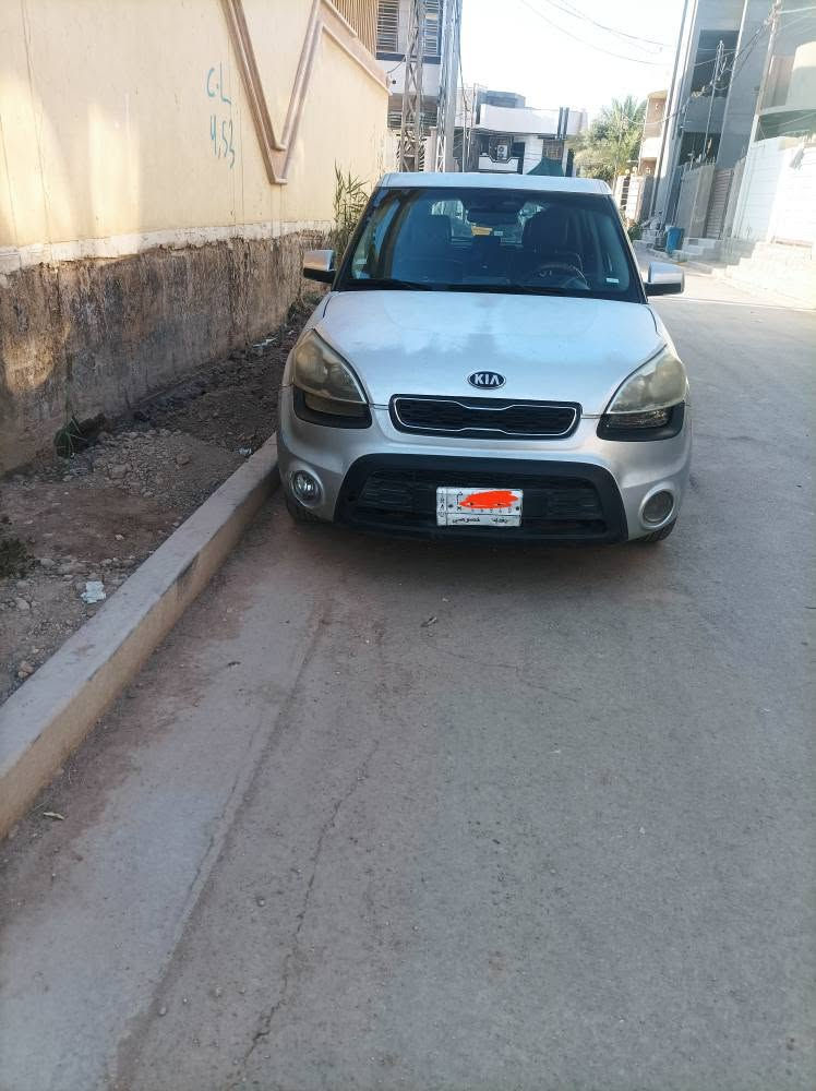 كيا صول 2013
محرك 1600  gti
رقم بغداد سنويه ساقطه
المكان مركز الحله 
ماشيه 90
مكينه نظيفه ما مفتوحه ولا تبخر ولا تنقص  تبريد شغال
باتري صدر تايرات 
بيها جراد ... واضح بالصوره
السعر 78
*********** حلة, بابل
