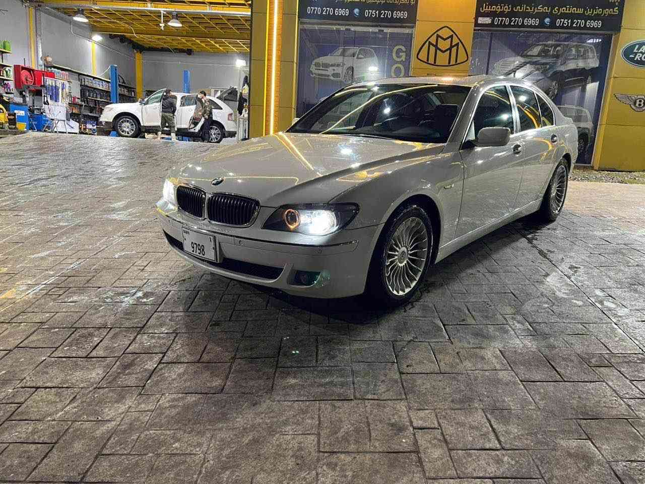 بیئم دبلیو حەجم 750  بێ تۆڕبۆ مۆدیل ٢٠٠٧  فول مواسەفات دوو پارچە بەس پەمپە  هەتابڵی تازەیە  کامل ئەشیایی تیا ماوە دوو بەسمەکەی لەگەلە نرخی (( ١٠٥ )) وەرەقە مەجالیکی. زۆر کەم ژمارە تەلەفونی خاوەنی (((***********)) السليمانية, العراق
