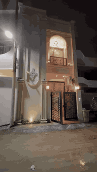 بيت للبيع واجهه 5*16 بناء حديث فول بالدورة شارع بوتو بفرع مستشفى الدورة الاهلي
بيت يتكون من طابقين  

الطابق الاول صاله وهول داخلي ومطبخ وخدمات ومنور

الطابق الثاني غرفتين نوم ماستر وبالكونة

للاستفسار 

***********/***********
