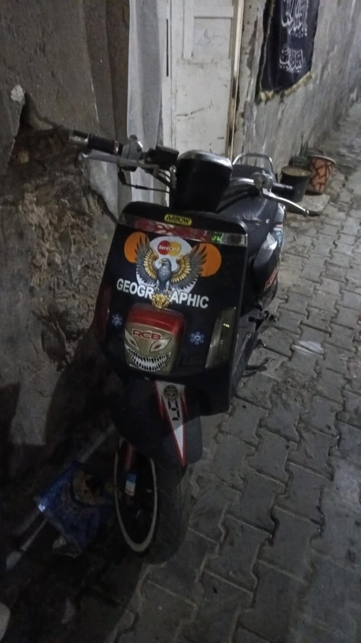 سلام عليكم عدي هاي دراجه كامكو بيه راجز سلف عطلان وعوزه باتري وكتف شحن اني خاله ما استخدمه وما عدي مجال اسوي بيع ومراوس بجهاز حسب لقناعه عنوان بغداد شارع حيفا للتواصل ***********
