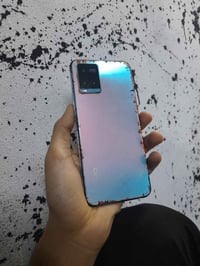 فيفو Y33s • ذاكرة ١٢٨ • رام ٤