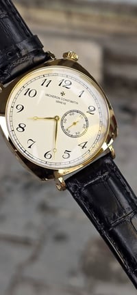 فاشيرون قسطنطين • سويس ميد • ذهب الاحمر