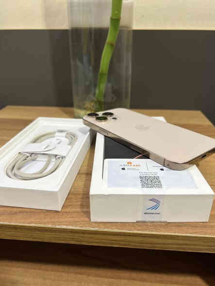 مـرحبا جميعاً 
⸻

📱 للبيع: iPhone 16 Pro Max - إصدار الشرق الأوسط (خط واحد)

🔹 المواصفات:
 • الموديل: iPhone 16 Pro Max
•الضمان المحدود تاريخ انتهاء الصلاحية 7 فبراير 2026
 • اللون: ذهبي / Gold
 • سعة تخزين (256GB)
• عدد الدورات (271)
• تاريخ التصنيع (تشرين الأول 2024)
• أول استخدام (شباط 2025)
• حالة البطارية 98%
 • الضمان: ضمان Arab Business Machine (ABM) – الموزّع المعتمد من Apple في الشرق الأوسط.
• الحالة /  مستخدم نضيف جداً).
• الملحقات: الكيبل الأصلي والعلبة الأصلية 

⸻⸻
•السعر 1400 مجال بسيط مكاني اربيل هولير 
⸻⸻
للاستفسار خاص او الاتصال ***********
