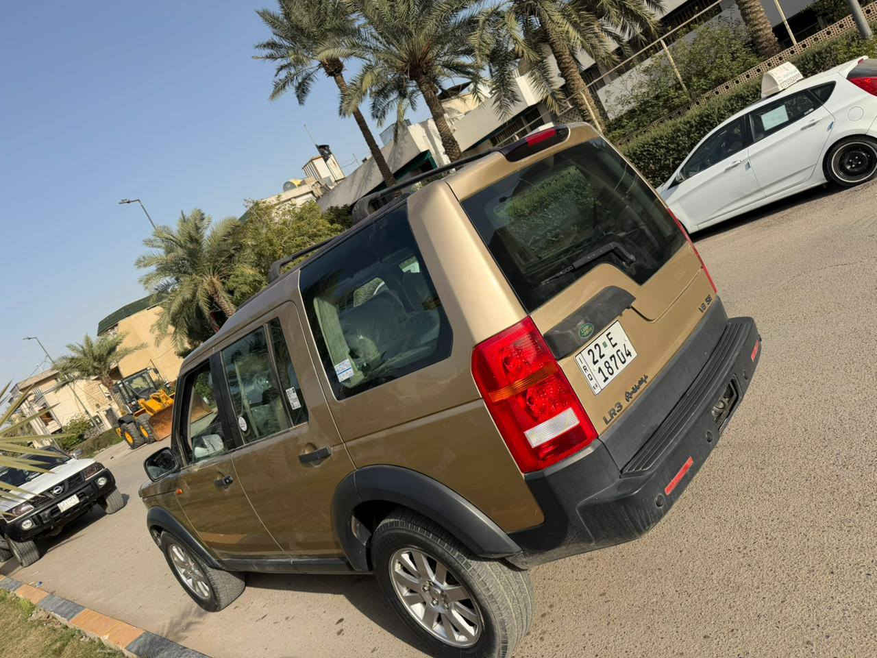 سلام عليكم
لاند روفر موديل ٢٠٠٦
رقم اربيل ب اسمي اتريد وكاله اتريد تحويل اني حاضر 
السياره فول مواصفات 
اتلث فتحتات اتلث قطع تبريد 
السياره كفاله عامه من الضربه والصبغ 
السياره مكينه ٨ سلندر 
بيها كازكيت ابيع ع وضعها
السعر ٨٠ وبيها مجال 
مكان السياره بغداد جميله 
غير متواجد ع فيس 
***********
