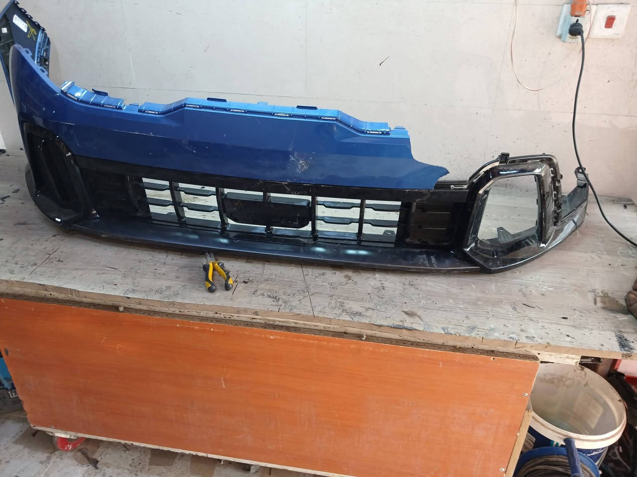 السلام عليكم من رخصة الادمن تصليح دعامية امامية k4 m25 ct  الرياش لبيع و تصليح الدعاميات العنوان بغداد الأمين الثانيه *********** *********** ملاحظة تصليح وليست للبيع
