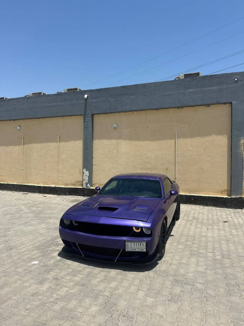 جالنجر sxt 2018لون بنفسجي
رقم بصرة
تشغيل عن بعد
رادرات جانبية 
حساسات خلفية 
كامره دواره 
شاشه وسط
كشن كهرباء
دواخل جلد بنفسجي 
بجم srt 
ادامة كاملة للسيارة قبل شهر اي نقص مابيها 
حادثهه ثلاث قطع  
ماشيه 76. السعر140 وبي محال بسيط رقم الهاتف ***********
