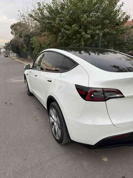 للبيع تسلا واي ٢٠٢٣ 
دبل ماطور 
أون لاين + فون كي
ماشية ٣٧ الف ميل قابل للزيادة
بدون رقم (تكلفة الرقم ٢٥٠ الف فقط)
صور الضرر مرفقة بالمنشور
سعرها ١٨٥ ورقة بيها مجال بسيط للشراي
للتواصل واتس اب ***********
رقم الشاصي 7SAYGDEE8PA081660
